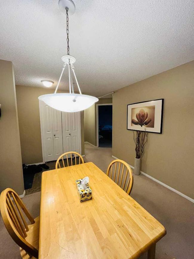 5204 - 16969 24 Street Sw, Home with 2 bedrooms, 1 bathrooms and 2 parking in Calgary AB | Image 7
