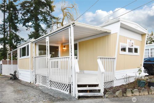 unit-62-18501 52nd Ave W, Lynnwood, WA, 98037-4518 | Card Image