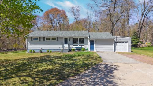195 Central Pike, Scituate, RI, 02857-1916 | Card Image