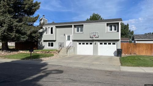 1000 Cheshire St, Casper, WY, 82609-3213 | Card Image