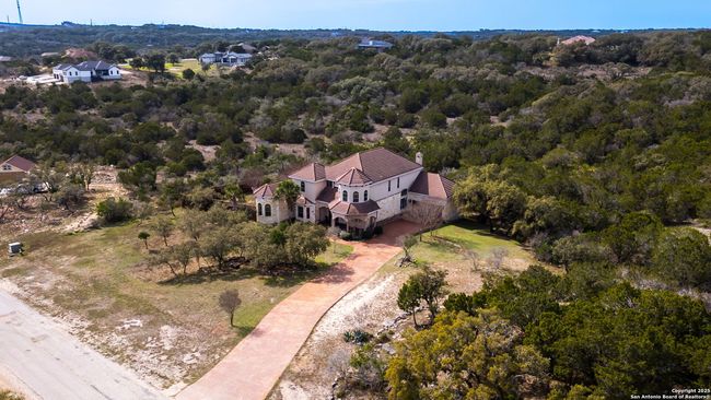 192 County Road 2812, House other with 5 bedrooms, 4 bathrooms and null parking in Mico TX | Image 39