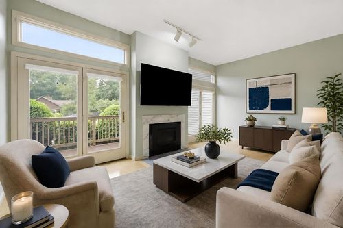 189-189 Pine Grove Dr, South Hadley, MA, 01075-2197 | Card Image