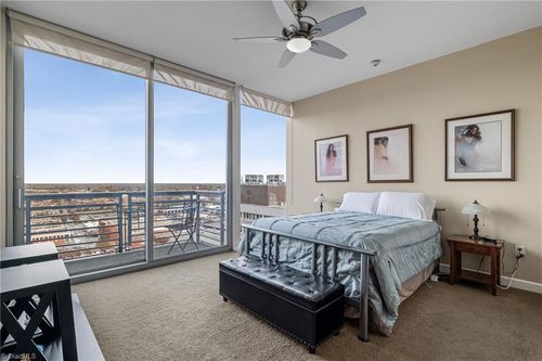 1207-201 N Elm St, Greensboro, NC, 27401-2452 | Card Image