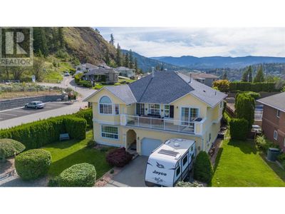 12007 Trayler Pl, House other with 6 bedrooms, 3 bathrooms and 2 parking in Summerland BC | Image 1