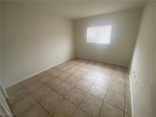 apt-405-2670 Park Windsor Dr, FORT MYERS, FL, 33901-8383 | Card Image