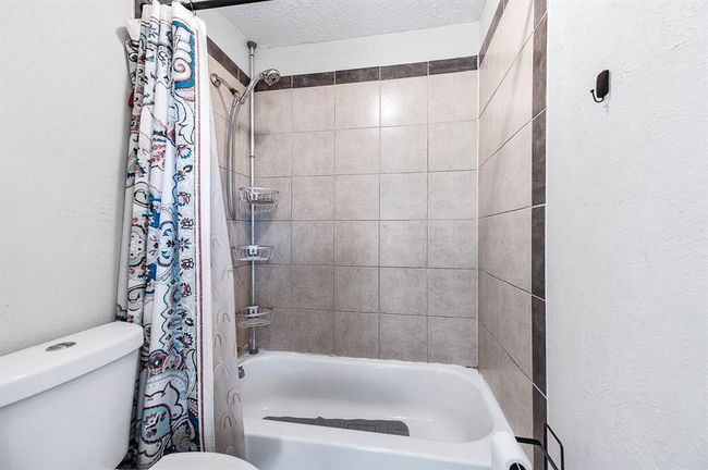 3106 Pilgrims Point Ln, House other with 3 bedrooms, 2 bathrooms and 2 parking in Pearland TX | Image 21