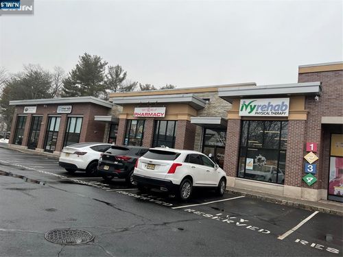 688 Westwood Ave, River Vale, NJ, 07675-6375 | Card Image