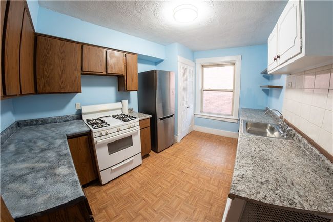 Floor 2 Kitchen | Image 18