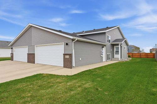 2514 8th Ct W, West Fargo, ND, 58078-5009 | Card Image