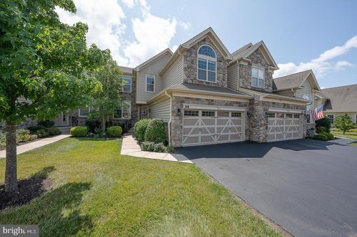 30 Meadow View Ln, MALVERN, PA, 19355-3364 | Card Image