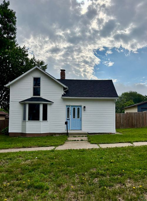 320 Se 4th Ave., LeMars, IA, 51031 | Card Image