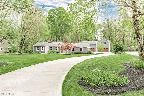 1 Deerfield Drive, Chagrin Falls, OH, 44022 | Card Image