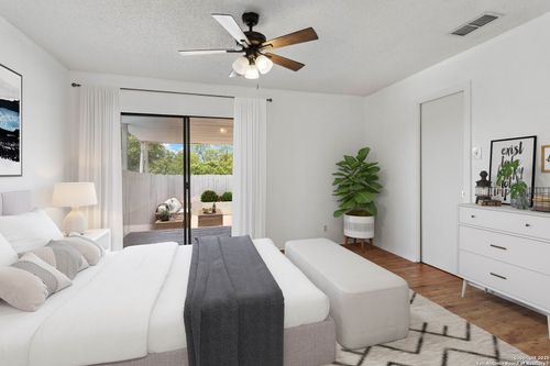 8117 Scottshill, San Antonio, TX, 78209-1942 | Card Image