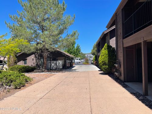 44-1200 S Riordan Ranch St, Flagstaff, AZ, 86001-6360 | Card Image