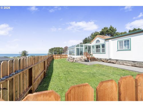 94033 Doyle Point Rd, Gold Beach, OR, 97444-9533 | Card Image