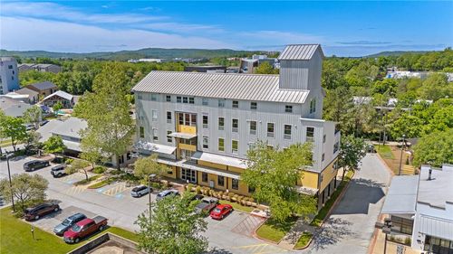 430-525 S School, Fayetteville, AR, 72701 | Card Image