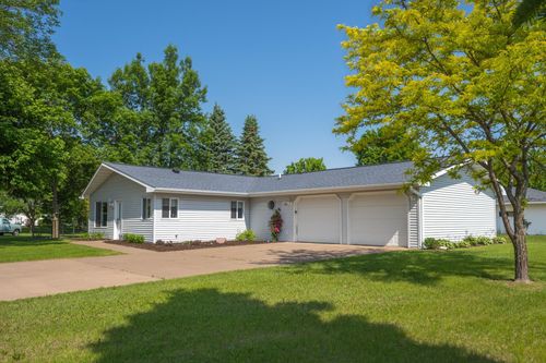 100 Maple Cir, Grantsburg, WI, 54840-7056 | Card Image