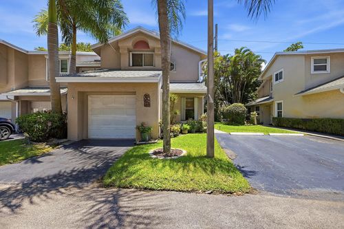 2118 Discovery Cir W, Deerfield Beach, FL, 33442-1012 | Card Image