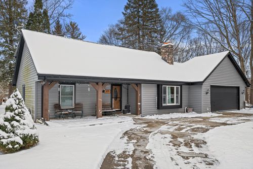 2202612 Maplewood Ln, Waukesha, WI, 53186-1014 | Card Image