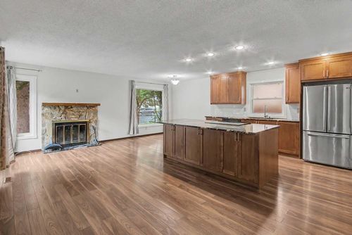 115 Mckenna Cres Se, Calgary, AB, T2Z1Y2 | Card Image