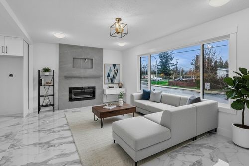 45122 Balmoral Ave, Chilliwack, BC, V2R3G8 | Card Image