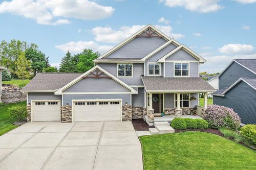 204 Westmorland Dr, Mount Horeb, WI, 53572-3506 | Card Image