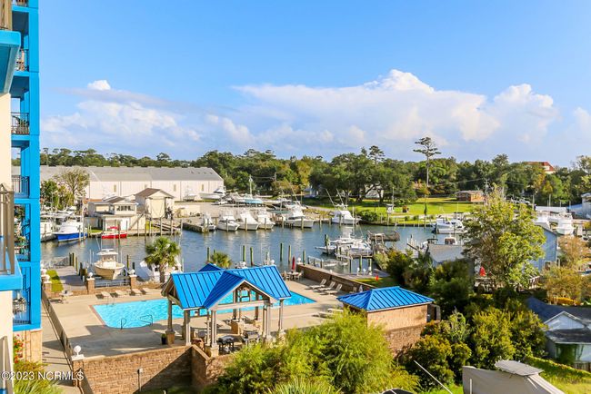 UNIT-402 - 4425 Arendell St, Condo with 3 bedrooms, 3 bathrooms and null parking in Morehead City NC | Image 13