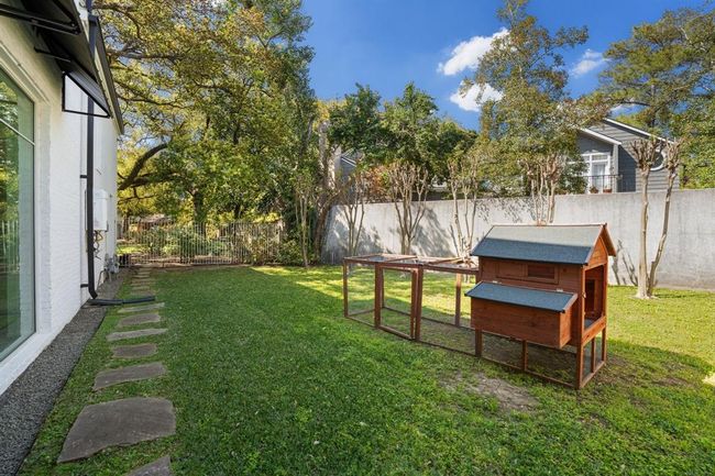 2207 Stanmore Dr, House other with 4 bedrooms, 5 bathrooms and 2 parking in Houston TX | Image 35