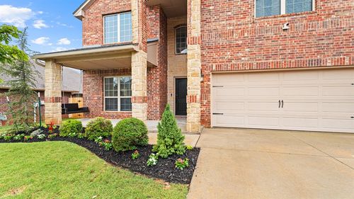 1804 Flagman St, Yukon, OK, 73099-4524 | Card Image