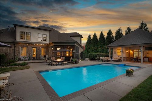 8404 Linville Oaks Dr, Oak Ridge, NC, 27310-9101 | Card Image