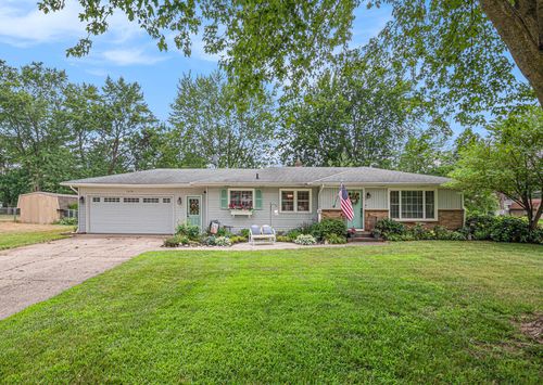 7475 21st Ave, Jenison, MI, 49428-7703 | Card Image