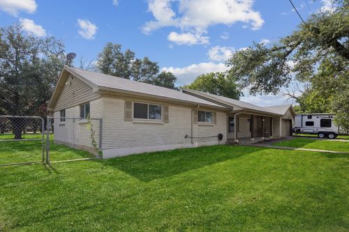 403 N Baugh St, Alvarado, TX, 76009-3904 | Card Image