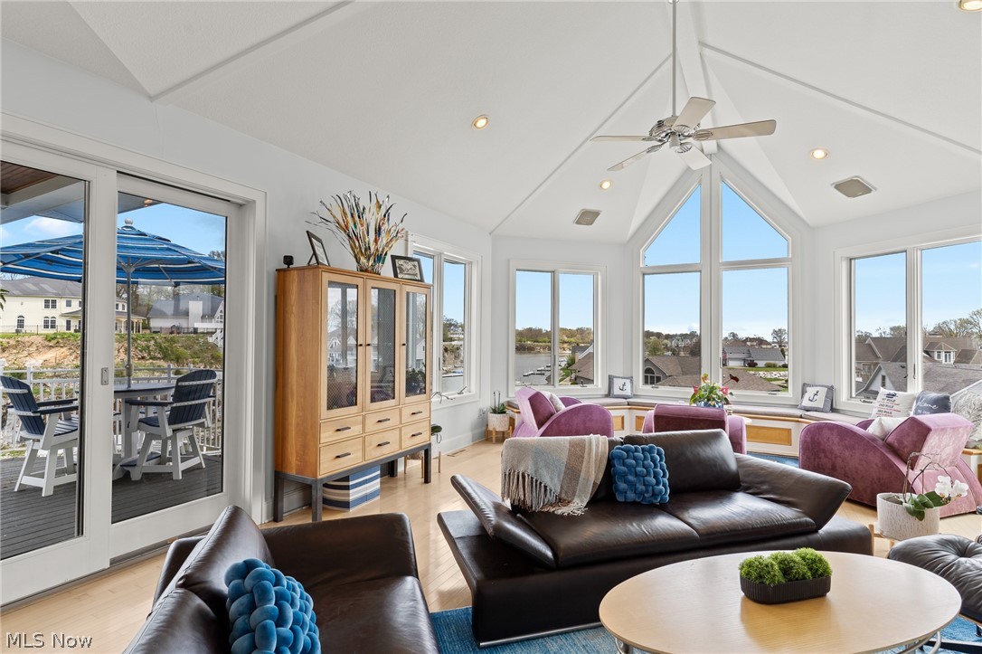 Residential in Lakeside Marblehead 5