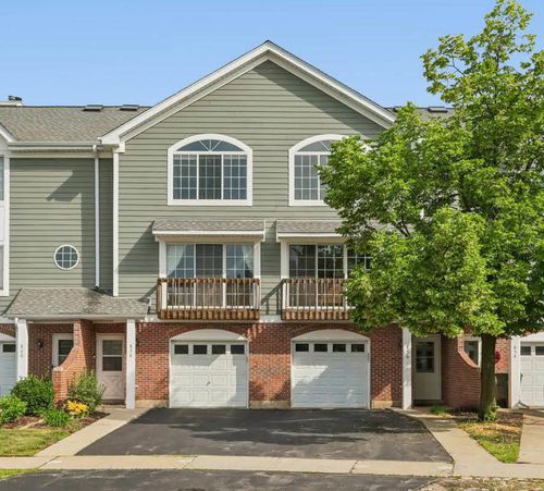 856 W Saint Johns Pl, Palatine, IL, 60067-4300 | Card Image