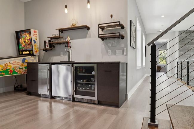 bar in loft | Image 27