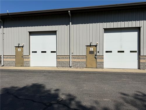11and12-47 Cedar Swamp Rd, Smithfield, RI, 02917-2459 | Card Image