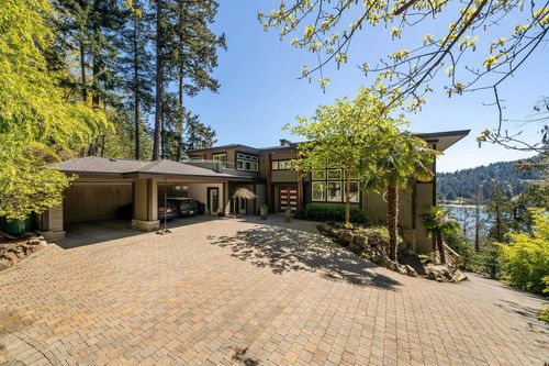 370 David Road, House other with 5 bedrooms, 5 bathrooms and 3 parking in Bowen Island BC | Card Image