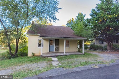 628 Brownville Ln, CHARLES TOWN, WV, 25414-1470 | Card Image