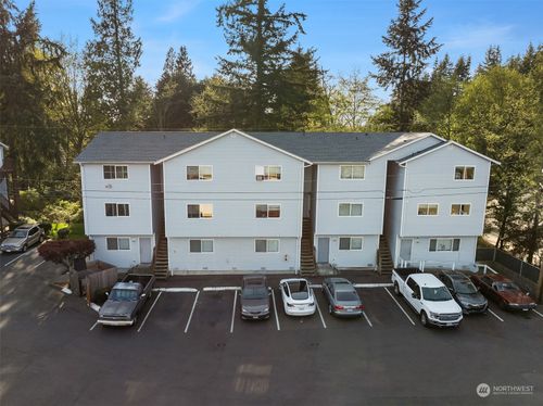 113 -115 W Casino Road, Everett, WA, 98204 | Card Image