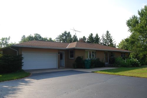 3207 County Rd W, Port Washington, WI, 53074-9650 | Card Image