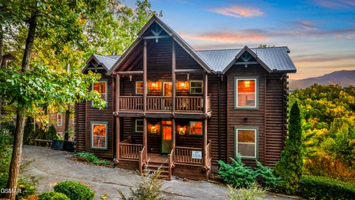 1964 Blackthorn Trl, Sevierville, TN, 37876 | Card Image