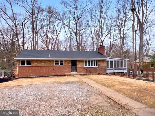18320 Candice Dr, TRIANGLE, VA, 22172-1412 | Card Image