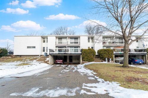 1422 W 2nd Avenue, OSHKOSH, WI, 54902 | Card Image