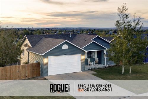 2452 Shumway Ave, Casper, WY, 82601-5226 | Card Image