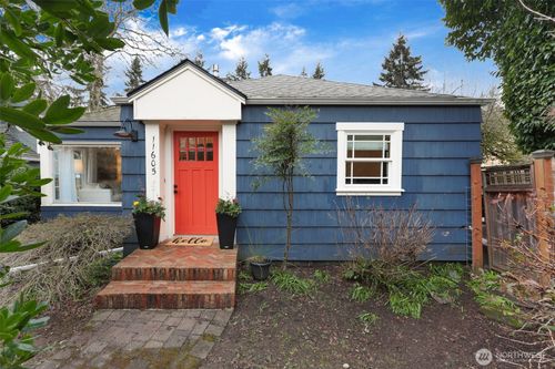 11605 Meridian Ave N, Seattle, WA, 98133-8546 | Card Image