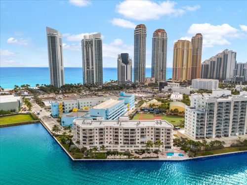 304-18260 N Bay Rd, Sunny Isles Beach, FL, 33160-2743 | Card Image