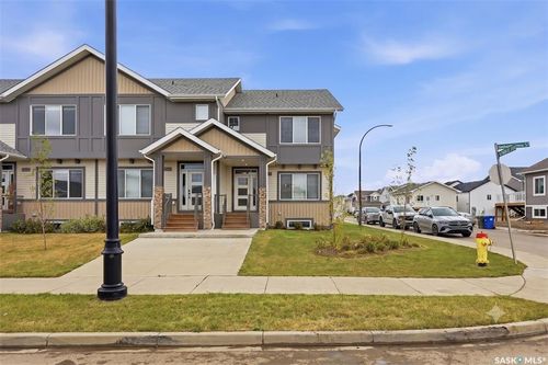 122 Taskamanwa Street, Saskatoon, SK, S7V1P6 | Card Image