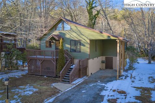 208 Meadow Loop, Newland, NC, 28657-8373 | Card Image