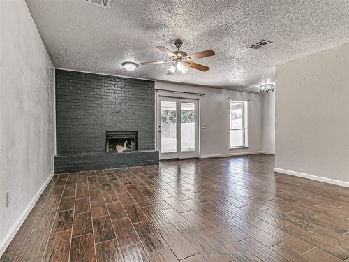 451 Crooked Oak Drive, Harrah, OK, 73045 | Card Image