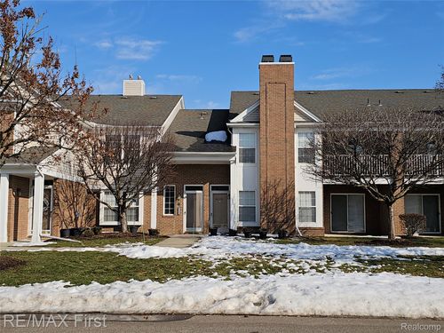 46124 Allenton Dr, Macomb, MI, 48044-5221 | Card Image